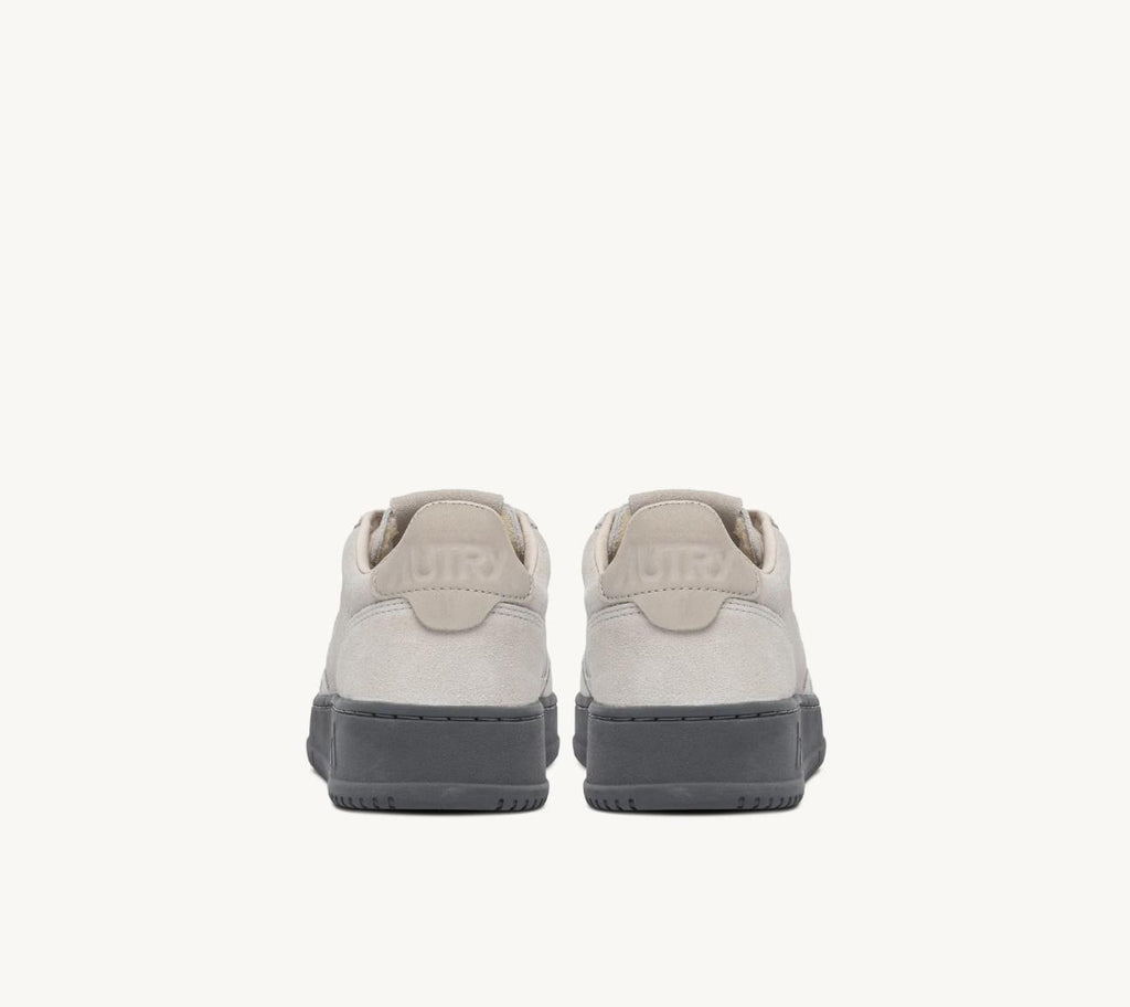 MEDALIST SNEAKERS